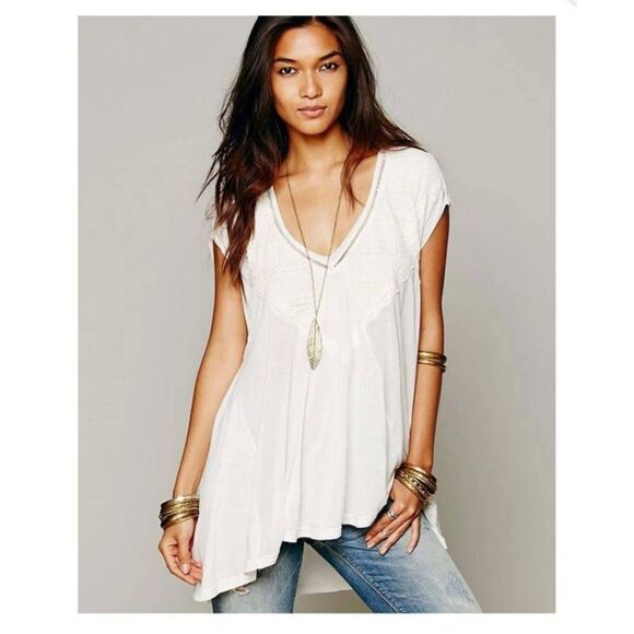 Free People Abigail Tee White Lace Embroidered V-Neck Boho Top - Size XS - Picture 1 of 7